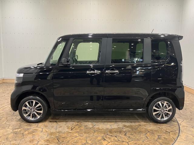N-BOXカスタム ベースグレード 届出済未使用車 4WD ホンダセンシング シートヒーター 前後誤発進抑制 Iストップ オートエアコン LEDヘッド 盗難防止装置 エアバック スマートキー キーレス オートクルーズコントロール(10枚目)