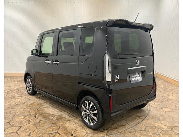 N-BOXカスタム ベースグレード 届出済未使用車 4WD ホンダセンシング シートヒーター 前後誤発進抑制 Iストップ オートエアコン LEDヘッド 盗難防止装置 エアバック スマートキー キーレス オートクルーズコントロール(11枚目)