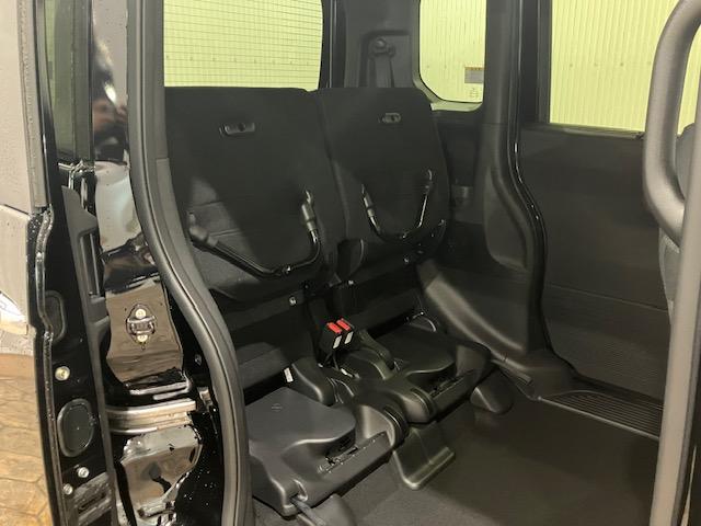 N-BOXカスタム ベースグレード 届出済未使用車 4WD ホンダセンシング シートヒーター 前後誤発進抑制 Iストップ オートエアコン LEDヘッド 盗難防止装置 エアバック スマートキー キーレス オートクルーズコントロール(22枚目)