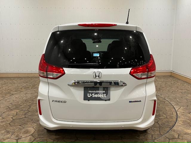 フリードハイブリッド ハイブリッド・G 6人乗り メモリーナビ 両側パワースライドドア 両電動ドア クルコン スマキー パワーステアリング LEDライト フルセグTV ETC付 フルオートエアコン Bカメラ 盗難防止システム シートH(15枚目)