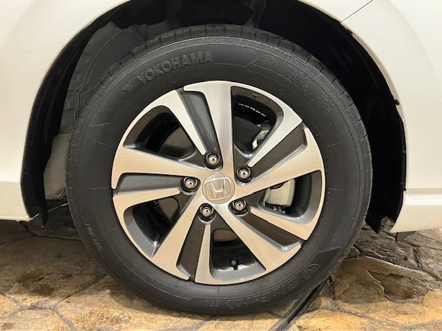 フリードハイブリッド ハイブリッド・G 6人乗り メモリーナビ 両側パワースライドドア 両電動ドア クルコン スマキー パワーステアリング LEDライト フルセグTV ETC付 フルオートエアコン Bカメラ 盗難防止システム シートH(32枚目)