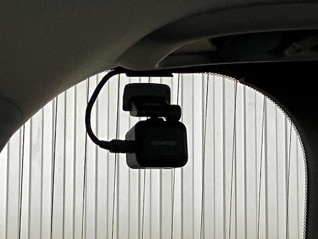 ステップワゴンスパーダ スパーダホンダセンシング 10インチプレミアムインターナビ リア席モニター 前後ドラレコ わくわくゲート ETC 盗難防止 助手席エアバッグ Wパワスラ リアオートエアコン 地デジ LEDライト 横滑り防止システム リアカメラ(9枚目)