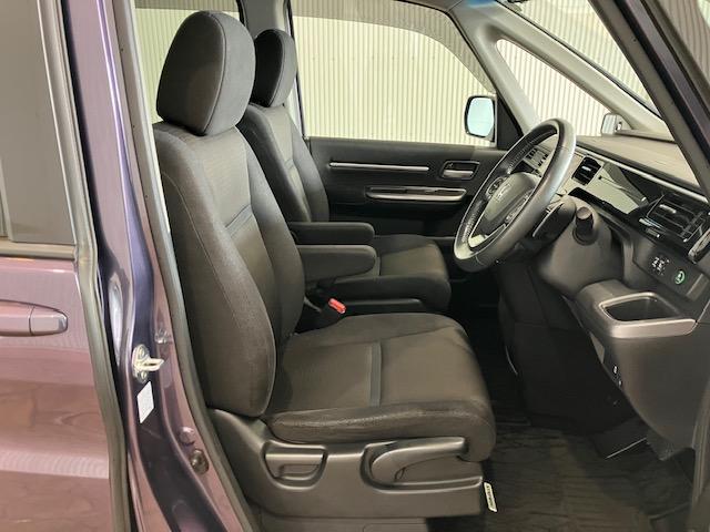 ステップワゴンスパーダ スパーダホンダセンシング 10インチプレミアムインターナビ リア席モニター 前後ドラレコ わくわくゲート ETC 盗難防止 助手席エアバッグ Wパワスラ リアオートエアコン 地デジ LEDライト 横滑り防止システム リアカメラ(25枚目)