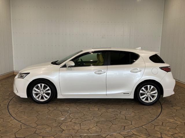 CT CT200hバージョンC メモリーナビ サンルーフ 前後ドラレコ アルミホイール パドルシフト TVナビ サイドエアバック 地デジTV バックガイドモニター キーレスエントリー ESC ETC付き AUTOエアコン エアバック(15枚目)