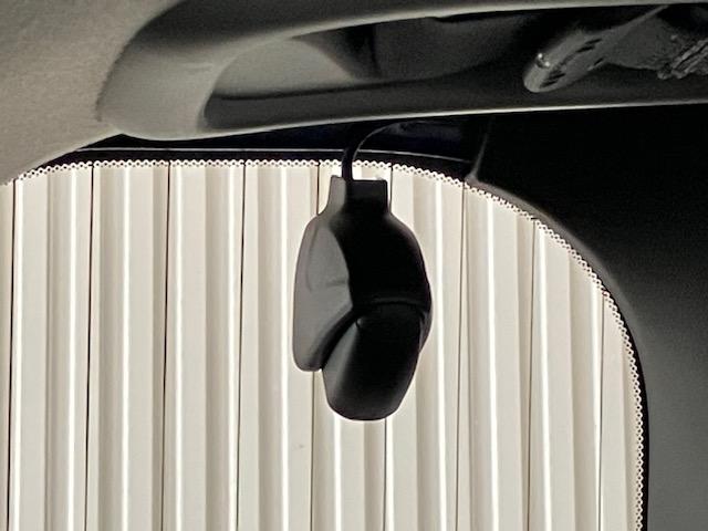 ステップワゴンスパーダ e:HEVスパーダG・EXホンダセンシング リア席モニター 9インチプレミアムインターナビ 前後ドラレコ アルミホイール フルセグTV Bluetooth対応 エアバック 地デジ クルコン サイドエアバッグ シ-トヒ-タ- 衝突軽減システム(8枚目)