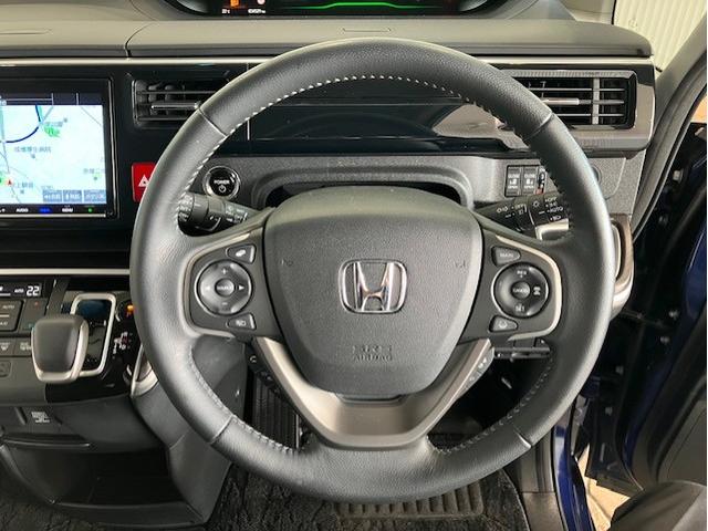 ステップワゴンスパーダ e:HEVスパーダG・EXホンダセンシング リア席モニター 9インチプレミアムインターナビ 前後ドラレコ アルミホイール フルセグTV Bluetooth対応 エアバック 地デジ クルコン サイドエアバッグ シ-トヒ-タ- 衝突軽減システム(11枚目)