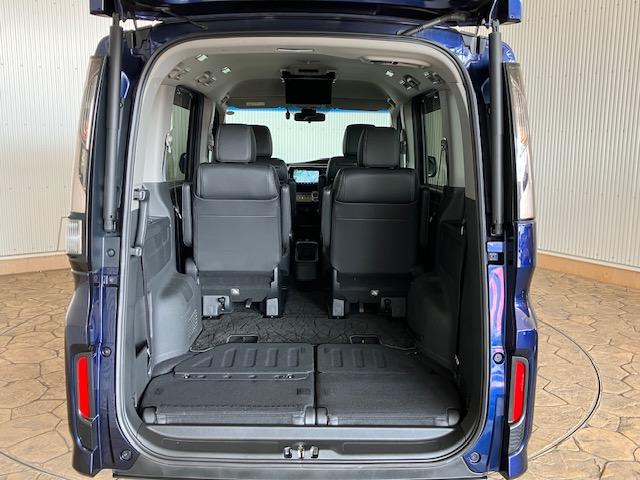 ステップワゴンスパーダ e:HEVスパーダG・EXホンダセンシング リア席モニター 9インチプレミアムインターナビ 前後ドラレコ アルミホイール フルセグTV Bluetooth対応 エアバック 地デジ クルコン サイドエアバッグ シ-トヒ-タ- 衝突軽減システム(34枚目)