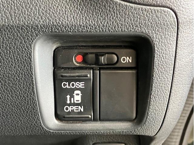 N-BOX G・Lパッケージ メモリーナビ ドラレコ いまコレ+ 新品フロアマット フルセグTV Bluetooth対応 I-STOP カラーバックモニター 全席PW イモビライザー ナビテレビ 地TV AAC 横滑り防止 ABS(16枚目)