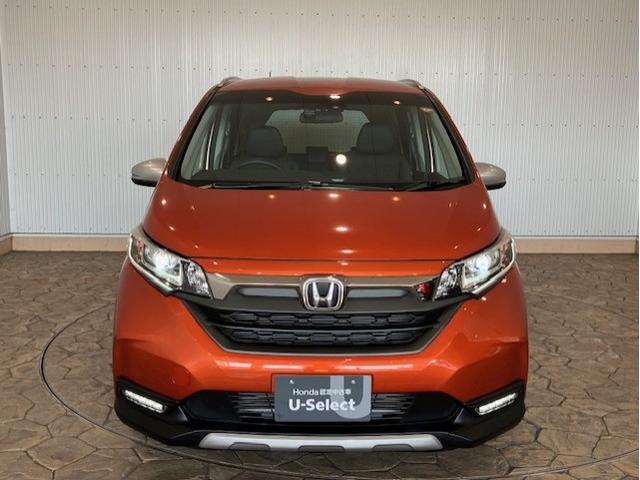 フリード+ハイブリッド ハイブリッド・クロスターホンダセンシング ディスプレイオーディオ 前後ドラレコ 無限フロアマット ETC CD再生対応 Bluetooth対応 アルミホイール バックカメラ シートヒーター サイドエアバッグ LEDヘッドライト スマートキー(17枚目)