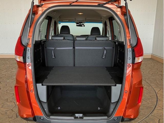 フリード+ハイブリッド ハイブリッド・クロスターホンダセンシング ディスプレイオーディオ 前後ドラレコ 無限フロアマット ETC CD再生対応 Bluetooth対応 アルミホイール バックカメラ シートヒーター サイドエアバッグ LEDヘッドライト スマートキー(27枚目)