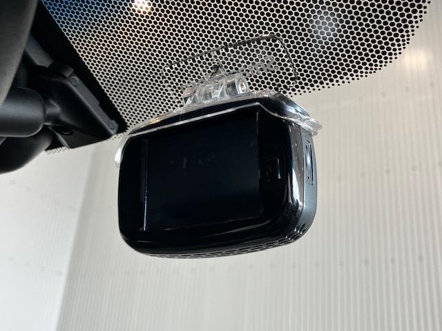 アコードハイブリッド EX FOPナビ 前後ドラレコ レザーパッケージ ETC シートヒーター アルミホイール フルセグTV CD・DVD再生対応 リヤカメラ 衝突軽減システム 本革 盗難防止装置 パワーウィンドウ 地デジ(3枚目)