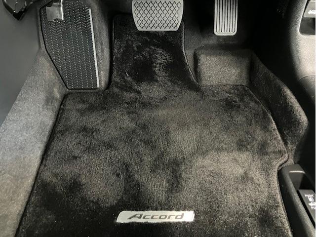 アコードハイブリッド EX FOPナビ 前後ドラレコ レザーパッケージ ETC シートヒーター アルミホイール フルセグTV CD・DVD再生対応 リヤカメラ 衝突軽減システム 本革 盗難防止装置 パワーウィンドウ 地デジ(21枚目)