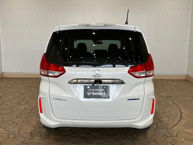 フリードハイブリッド ハイブリッド・Ｇブラックスタイル　レンタアップ　ホンダセンシング　９インチプレミアムインターナビ　ＥＴＣ　シートヒーター　アルミホイール　Ｂｌｕｅｔｏｏｔｈ対応　Ｗ電動ドア　衝突軽減ブレーキ　オートクルーズコントロール　Ｒカメラ（12枚目）