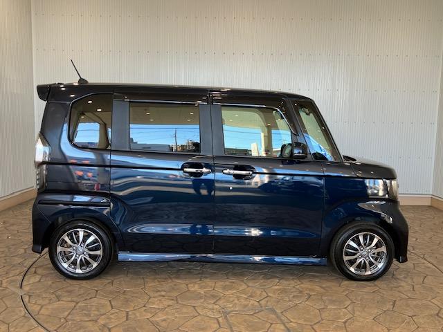 N-BOXカスタム EX ホンダセンシング 9インチプレミアムインターナビ 前後ドラレコ いまコレ+ 新品フロアマット 助手席スーパースライド LEDヘッド リアカメラ アイドリングストップ シートヒーター スマートキー(16枚目)