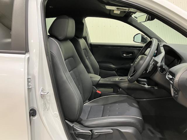 ZR-V e:HEVX特別仕様車ブラックスタイル 4WD ホンダセンシング ホンダコネクトディスプレイ マルチビューカメラ 後退出庫サポート ETC シートヒーター(22枚目)