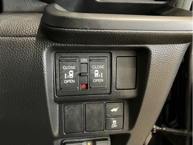 ステップワゴン e:HEVスパーダプレミアムライン 9インチホンダコネクトナビ マルチビューカメラシステム ブラインドスポットインフォメーション 前後ドラレコ ホンダセンシング マルチカメラ Wエアコン 両側自動ドア Fセグ クルーズC スマートK(18枚目)