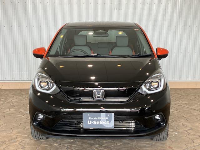 フィット ネス 4WD メモリーナビ アクセントツートンカラー クルコン リアカメラ LEDヘッドライト(8枚目)