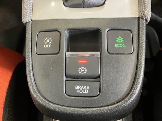 フィット ネス 4WD メモリーナビ アクセントツートンカラー クルコン リアカメラ LEDヘッドライト(14枚目)