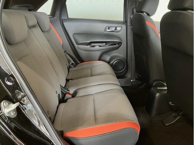 フィット ネス 4WD メモリーナビ アクセントツートンカラー クルコン リアカメラ LEDヘッドライト(22枚目)