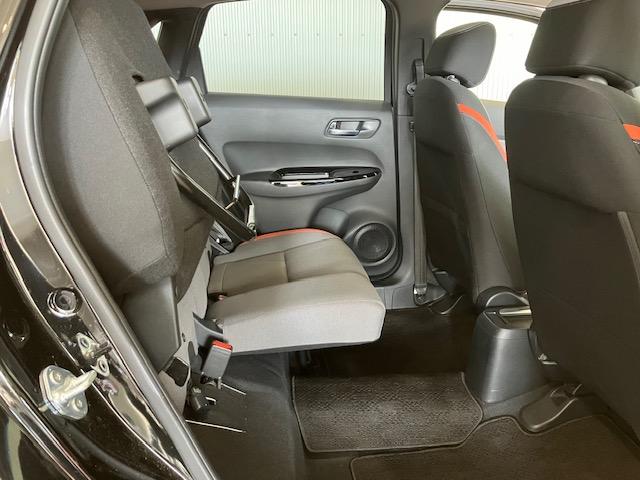 フィット ネス 4WD メモリーナビ アクセントツートンカラー クルコン リアカメラ LEDヘッドライト(23枚目)