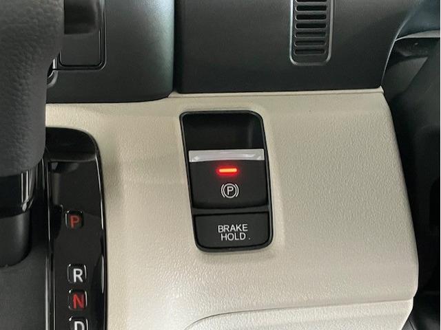 N-BOX ベースグレード ディスプレイオーディオ ホンダセンシング 衝突軽減システム スマートキ- イモビライザー ECOモード 横滑り防止 オートクルーズ LEDヘッドライト キーフリー パワーステアリング オートエアコン(13枚目)