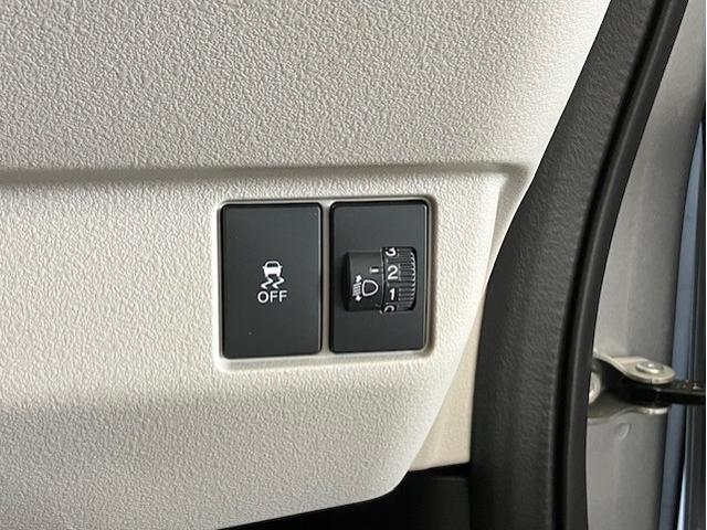 N-BOX ベースグレード ディスプレイオーディオ ホンダセンシング 衝突軽減システム スマートキ- イモビライザー ECOモード 横滑り防止 オートクルーズ LEDヘッドライト キーフリー パワーステアリング オートエアコン(16枚目)