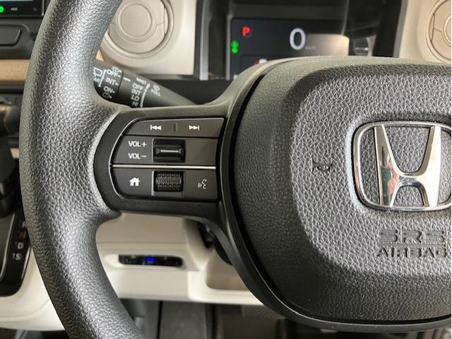 N-BOX ベースグレード ディスプレイオーディオ ホンダセンシング 衝突軽減システム スマートキ- イモビライザー ECOモード 横滑り防止 オートクルーズ LEDヘッドライト キーフリー パワーステアリング オートエアコン(19枚目)