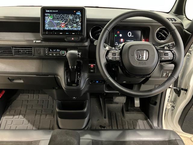 N-BOXカスタム ターボ 4WDオールシーズンマット ホンダセンシング 8インチホンダコネクトナビ 前後ドラレコ パドルシフト フルセグTV Bluetooth対応 サイドエアバック Dレコ LEDランプ ETC車載器 タ-ボ(3枚目)