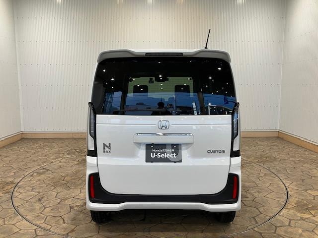 N-BOXカスタム ターボ 4WDオールシーズンマット ホンダセンシング 8インチホンダコネクトナビ 前後ドラレコ パドルシフト フルセグTV Bluetooth対応 サイドエアバック Dレコ LEDランプ ETC車載器 タ-ボ(13枚目)