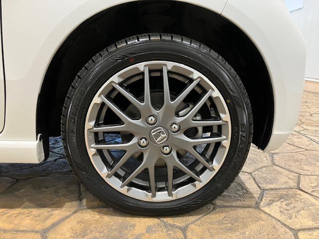 N-BOXカスタム ターボ 4WDオールシーズンマット ホンダセンシング 8インチホンダコネクトナビ 前後ドラレコ パドルシフト フルセグTV Bluetooth対応 サイドエアバック Dレコ LEDランプ ETC車載器 タ-ボ(33枚目)