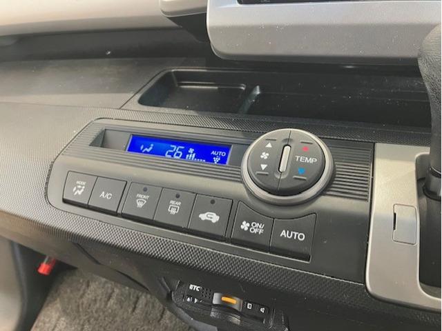 フリード Gプレミアムエディション 6人乗り メモリーナビ 両側パワースライドドア 地デジTV 盗難防止 VSA Bカメラ オートクルーズ パワステ AAC ETC車載器 3列シート パワーウィンド ABS Wエアバック エアバッグ(18枚目)