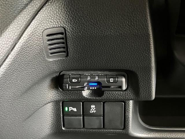 N-BOXカスタム L ホンダセンシング メモリーナビ 前後ドラレコ いまコレ+ 新品フロアマット アルミホイール Bluetooth対応 フルセグTV サイドエアバッグ ナビTV Aストップ シートヒータ LEDライト(12枚目)
