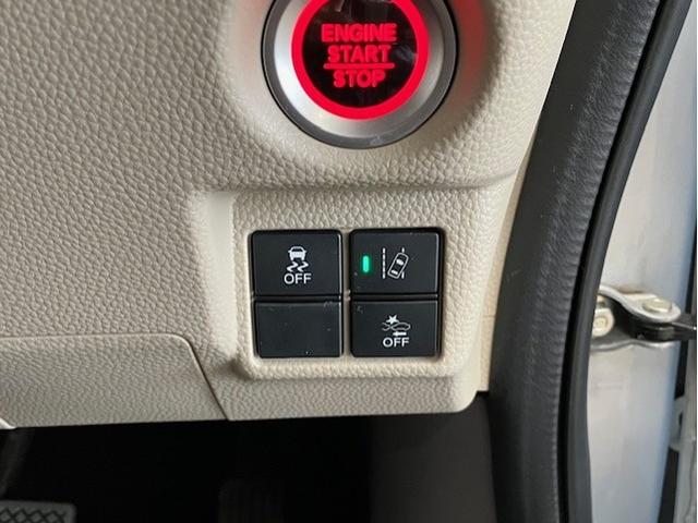 N-BOX G・Lホンダセンシング 雹害車 AM/FMチューナー ETC いまコレ+ 新品フロアマット 片側電動スライドドア CD再生対応 レーダブレーキ Sヒータ Aストップ カーテンエアバック ESC キーフリーシステム クルコン(18枚目)