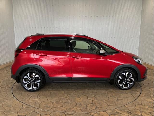 フィット e:HEVクロスター 4WDホンダセンシング 9インチプレミアムインターナビ オールシーズンマット 前後ドラレコ アルミホイール フルセグTV Bluetooth対応 衝突回避システム フルオートエアコン LEDランプ(17枚目)