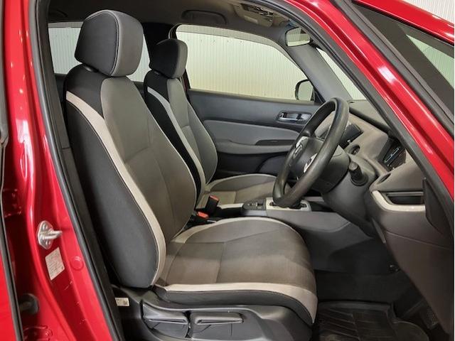 フィット e:HEVクロスター 4WDホンダセンシング 9インチプレミアムインターナビ オールシーズンマット 前後ドラレコ アルミホイール フルセグTV Bluetooth対応 衝突回避システム フルオートエアコン LEDランプ(24枚目)