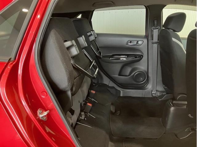 フィット e:HEVクロスター 4WDホンダセンシング 9インチプレミアムインターナビ オールシーズンマット 前後ドラレコ アルミホイール フルセグTV Bluetooth対応 衝突回避システム フルオートエアコン LEDランプ(26枚目)