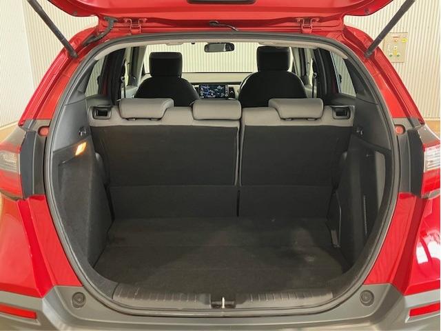 フィット e:HEVクロスター 4WDホンダセンシング 9インチプレミアムインターナビ オールシーズンマット 前後ドラレコ アルミホイール フルセグTV Bluetooth対応 衝突回避システム フルオートエアコン LEDランプ(27枚目)