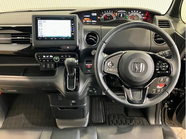 N-BOXカスタム Lターボ 4WD ホンダセンシング メモリーナビ いまコレ+ 新品フロアマット パドルシフト アルミホイール リモコンエンジンスターター オートクルーズ LEDランプ ECON バックカメラ ナビ&TV ABS(3枚目)