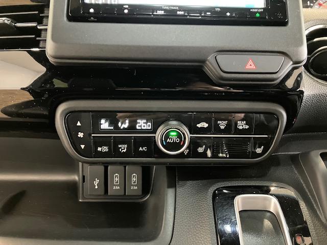 N-BOXカスタム Lターボ 4WD ホンダセンシング メモリーナビ いまコレ+ 新品フロアマット パドルシフト アルミホイール リモコンエンジンスターター オートクルーズ LEDランプ ECON バックカメラ ナビ&TV ABS(16枚目)