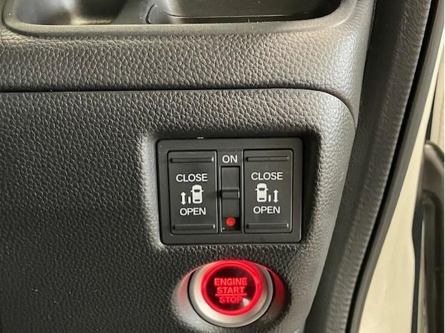 N-BOXカスタム G・EXターボホンダセンシング 8インチプレミアムインターナビ 前後ドラレコ いまコレ+ 新品フロアマット 無限フロントグリル 無限フロントスポイラー Rカメ 前席シートヒーター クルコン ナビTV サイドエアバッグ タ-ボ ETC(21枚目)