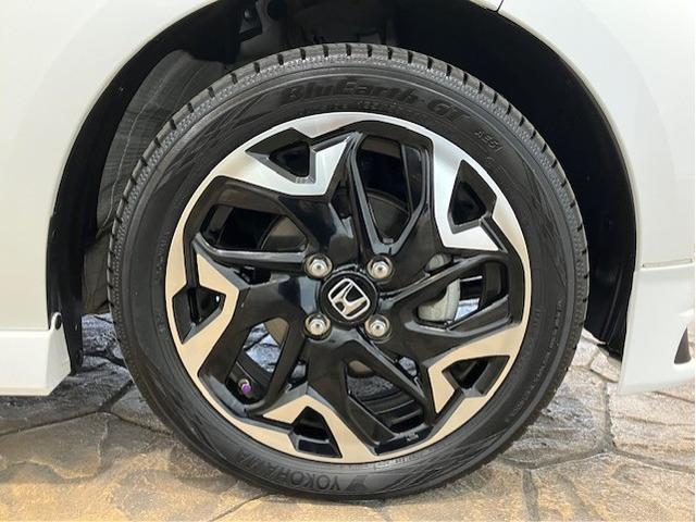 N-BOXカスタム G・EXターボホンダセンシング 8インチプレミアムインターナビ 前後ドラレコ いまコレ+ 新品フロアマット 無限フロントグリル 無限フロントスポイラー Rカメ 前席シートヒーター クルコン ナビTV サイドエアバッグ タ-ボ ETC(32枚目)