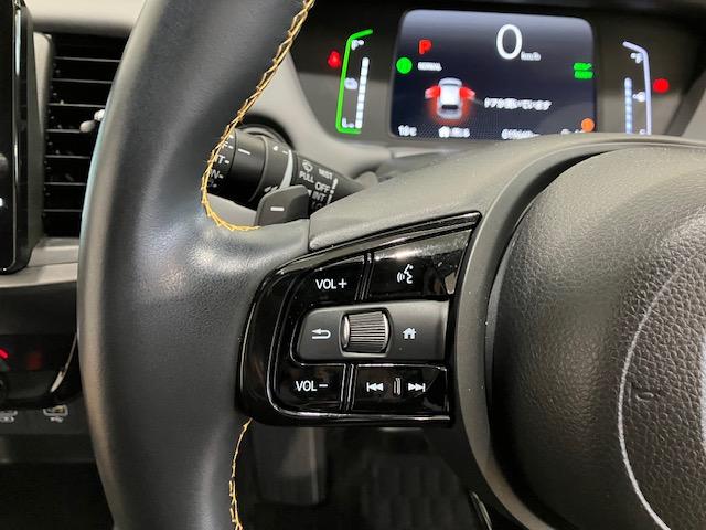 フィット e:HEVRS ホンダセンシング ホンダコネクトディスプレイ 前後ドラレコ パドルシフト アルミホイール エアバッグ ナビ&TV パワーウィンドウ 助手席エアバッグ Dレコ フルセグテレビ LEDヘッドランプ ABS(10枚目)