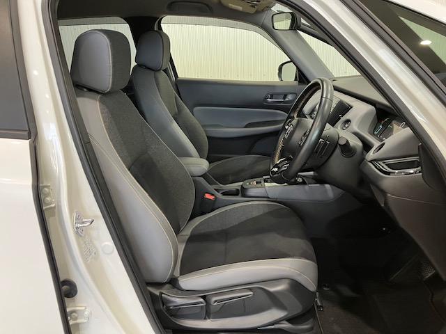 フィット e:HEVRS ホンダセンシング 9インチプレミアムインターナビ 前後ドラレコ パドルシフト アルミホイール エアバッグ ナビ&TV パワーウィンドウ 助手席エアバッグ Dレコ フルセグテレビ LEDヘッドランプ(24枚目)