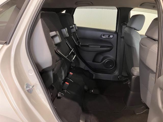 フィット e:HEVRS ホンダセンシング 9インチプレミアムインターナビ 前後ドラレコ パドルシフト アルミホイール エアバッグ ナビ&TV パワーウィンドウ 助手席エアバッグ Dレコ フルセグテレビ LEDヘッドランプ(26枚目)