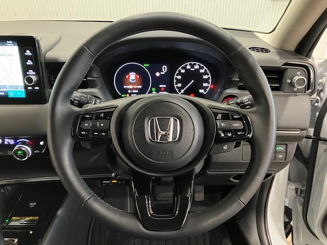 ヴェゼル e:HEVZ ホンダセンシング ホンダコネクトディスプレイ 前後ドラレコ ブラインドスポット 後退出庫サポート 衝突回避支援ブレーキ機能 スマキ Pトランク フルオートエアコン Dレコ エアバッグ 両席エアバック(9枚目)