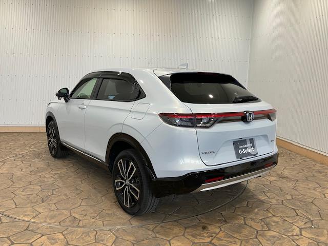 ヴェゼル e:HEVZ ホンダセンシング ホンダコネクトディスプレイ 前後ドラレコ ブラインドスポット 後退出庫サポート 衝突回避支援ブレーキ機能 スマキ Pトランク フルオートエアコン Dレコ エアバッグ 両席エアバック(13枚目)