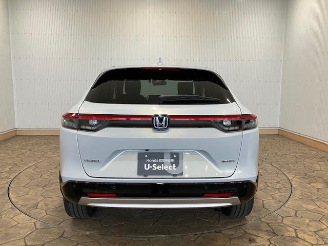 ヴェゼル e:HEVZ ホンダセンシング ホンダコネクトディスプレイ 前後ドラレコ ブラインドスポット 後退出庫サポート 衝突回避支援ブレーキ機能 スマキ Pトランク フルオートエアコン Dレコ エアバッグ 両席エアバック(14枚目)