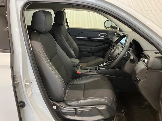 ヴェゼル e:HEVZ ホンダセンシング ホンダコネクトディスプレイ 前後ドラレコ ブラインドスポット 後退出庫サポート 衝突回避支援ブレーキ機能 スマキ Pトランク フルオートエアコン Dレコ エアバッグ 両席エアバック(24枚目)