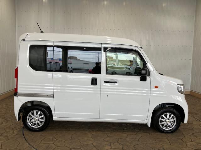 N-VAN G ホンダセンシング CDチューナー オールシーズンマット 社外アルミホイール パワーウィンドー フルオートエアコン 衝突軽減ブレーキ キーレス クルーズコントロール 4WD 横滑り防止 両側スライドドア(11枚目)