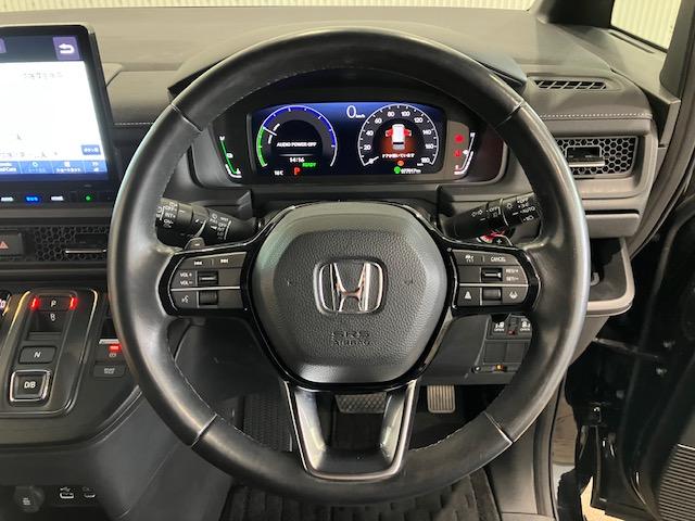 ステップワゴン e:HEVスパーダ ホンダセンシング 11.4インチホンダコネクトナビ 8人乗り 前後ドラレコ ブラインドスポット アルミホイール デュアルエアコン フルオートエアコン ESC シートヒータ キーフリー イモビ ABS(10枚目)